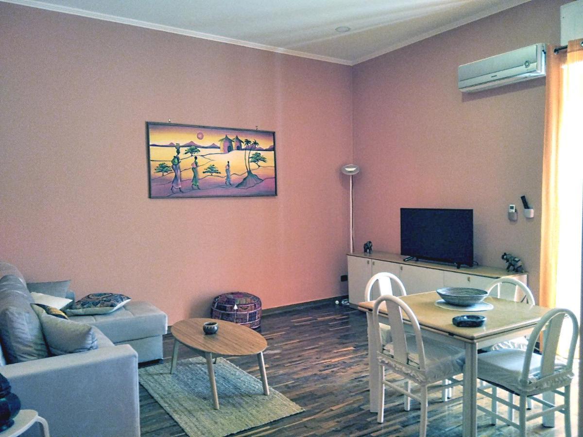 Jamila Apartment Napoli Bagian luar foto