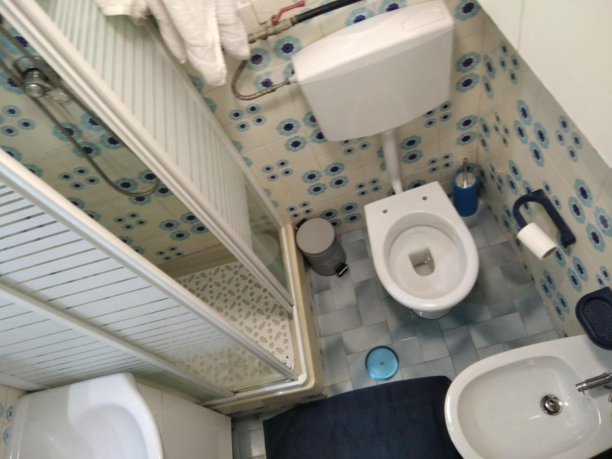 Jamila Apartment Napoli Bagian luar foto