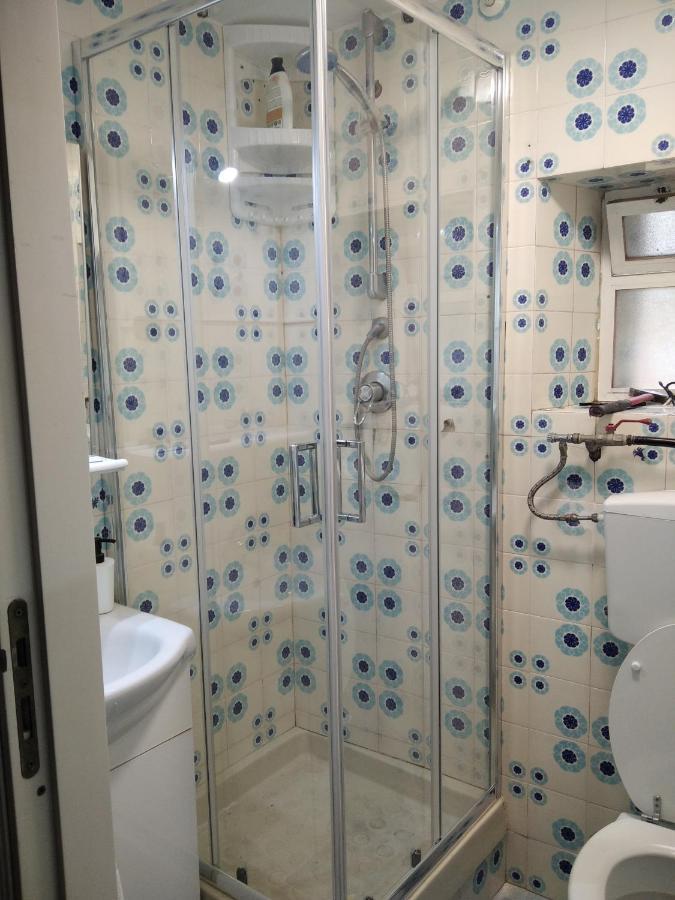 Jamila Apartment Napoli Bagian luar foto